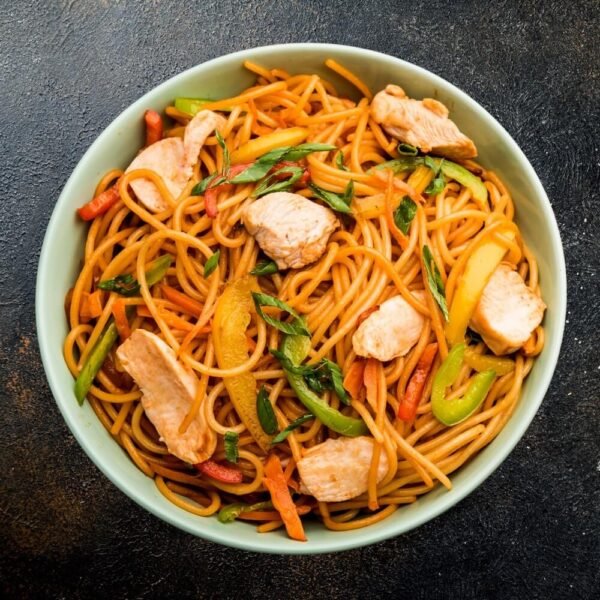 chicken noodles bowl